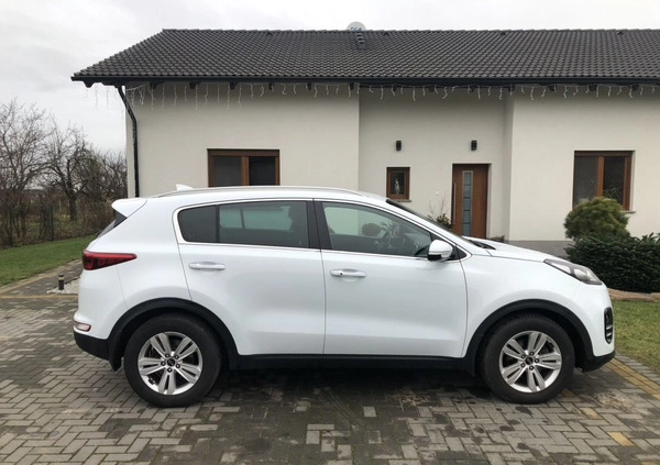 Kia Sportage cena 63333 przebieg: 112700, rok produkcji 2016 z Krotoszyn małe 37